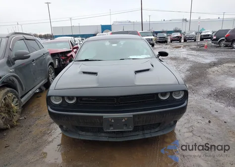 2022 Dodge Challenger Sxt Awd z USA, uszkodzony, nr VIN 2C3CDZGG8NH109614